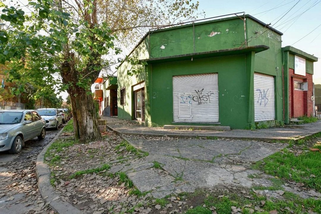 LOCALES EN VENTA FLORENCIO VARELA + CASA + DEPTO
