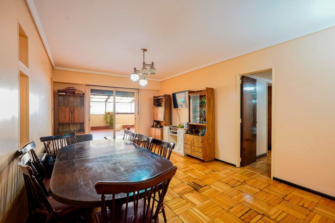 4 AMB. CABALLITO. 2 PATIOS. COMODO IDEAL FAMILIA