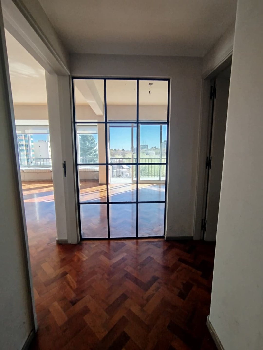 ALQUILA DEPTO 3 DORMITORIOS 3 BAÑOS CIUDAD DE MZA