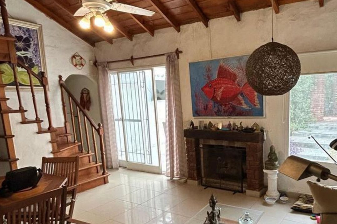 2 Casas amuebladas/doble lote -oportunidad-renta