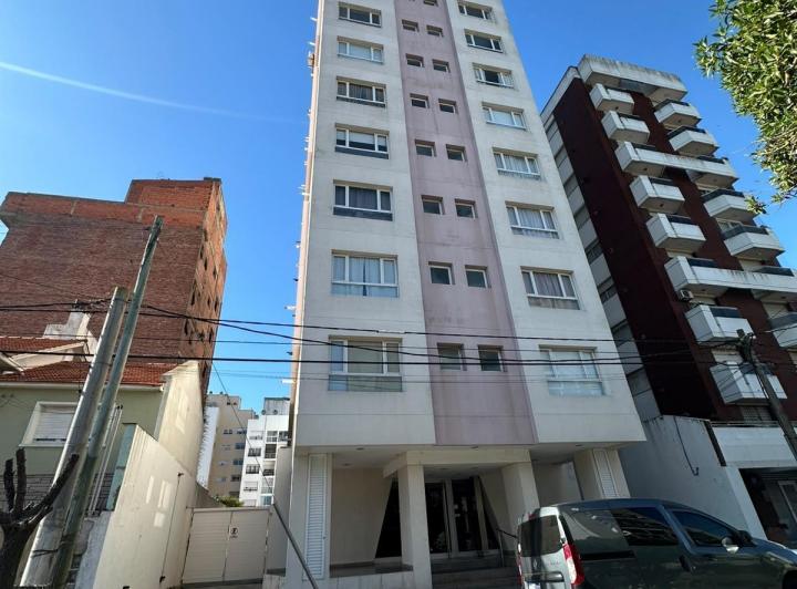 Departamento · 58m² · 2 Ambientes · 1 Cochera