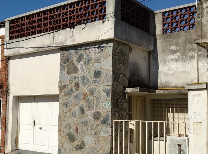 Casa · 98m² · 3 Ambientes · 1 Cochera