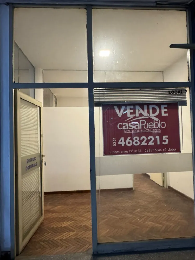 Oportunidad de tener tu propia oficina en pleno centro, Gral. Paz 67