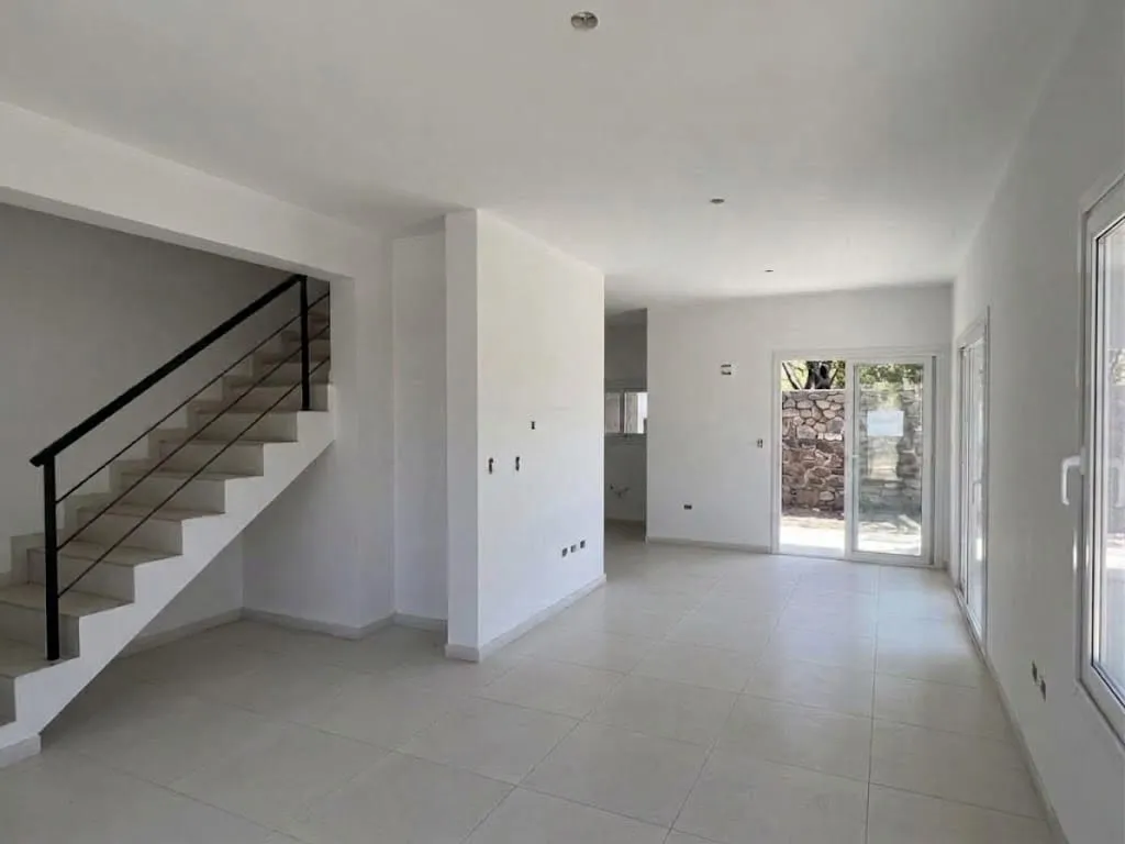 VENTA DUPLEX 3 DORMITORIOS 2 PLANTAS VILLA ALLENDE