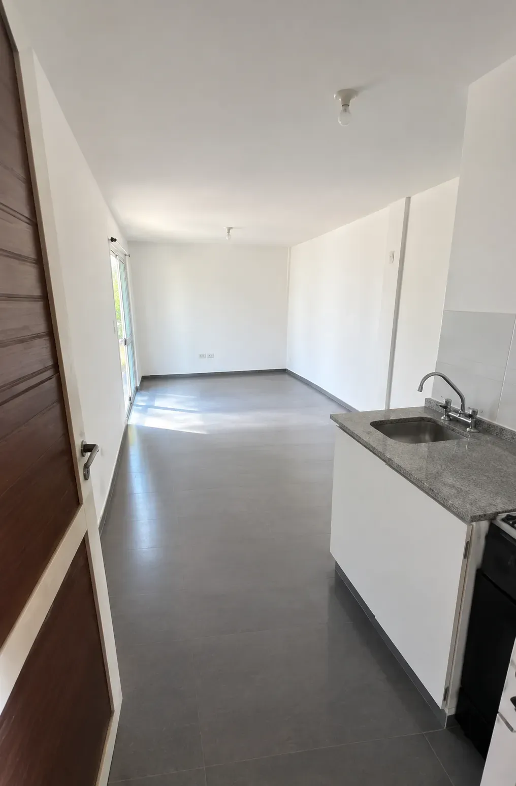ALQUILO MONOAMBIENTE BARRIO ALBERDI