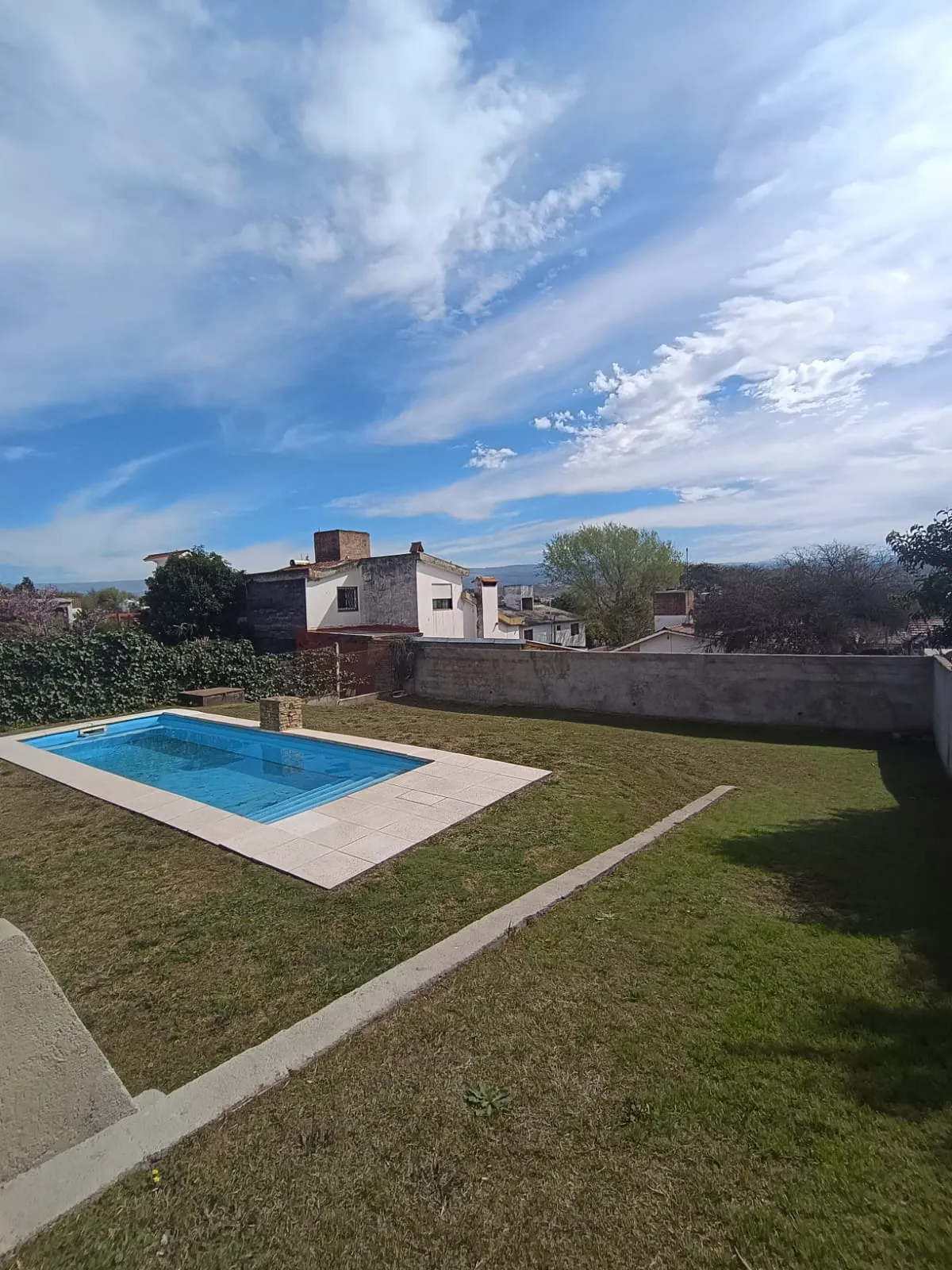 Alquila en Carlos Paz casa con pileta