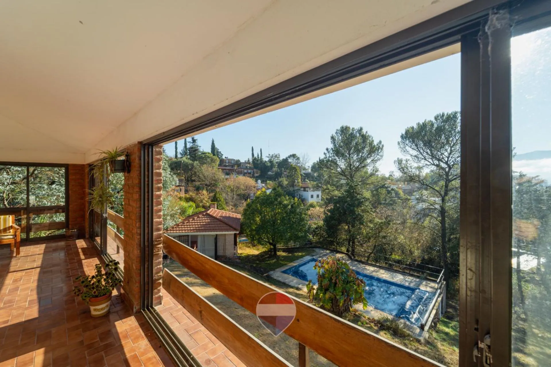 CASA + DEPARTAMENTO V PARQUE SIQUIMAN CORDOBA 3 DORMI PILETA QUINCHO GRAN JARDIN VISTAS LAGO SIERRAS VENTA