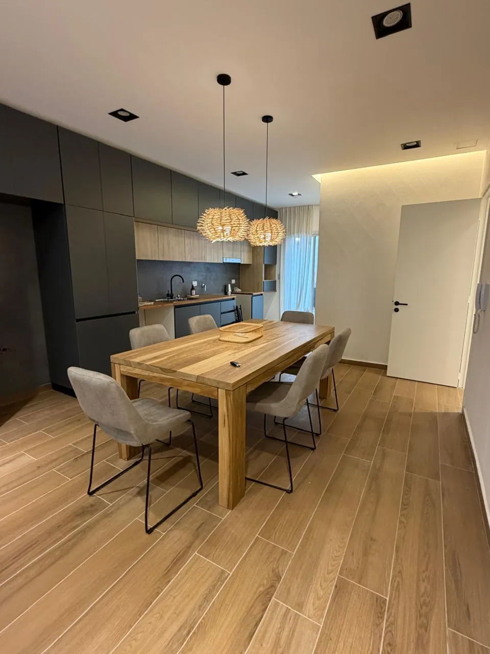 DEPTO DE EXCELENTE CALIDAD CONSTRUCTIVA TOTALMENTE RECICLADO. GRAN UBICACION. PA...