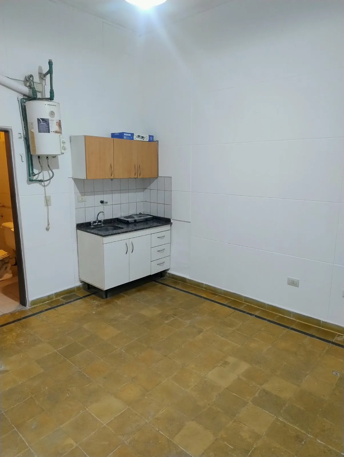 !!Alq. Exc. Monoambiente a una cdra de Plaza Colón!! SIN EXPENSAS