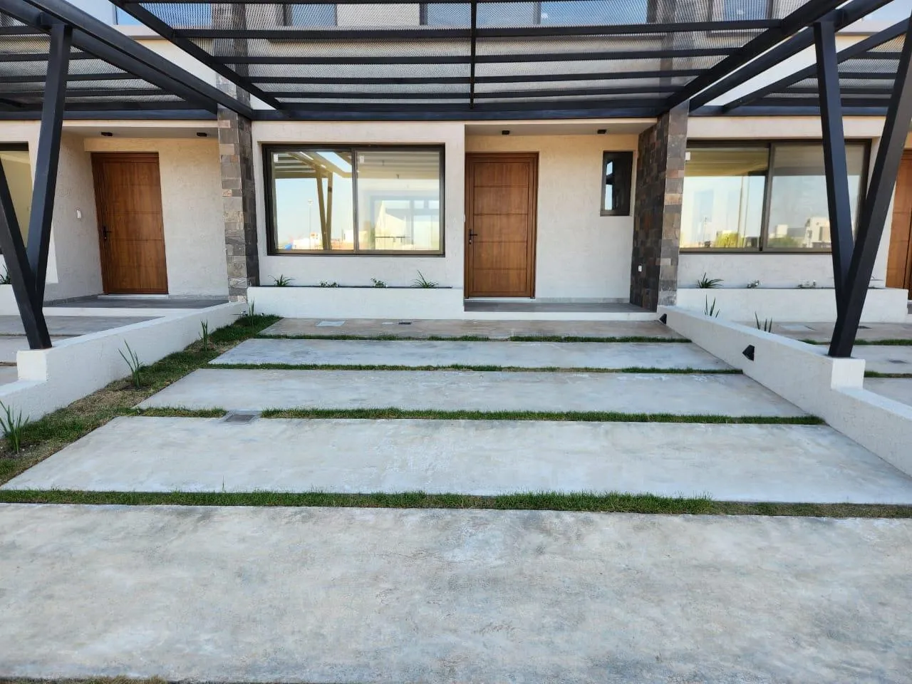 VENTA DUPLEX DE CATEGORIA  3 DORMITORIOS SOLARES DE MANANTIALES CORDOBA