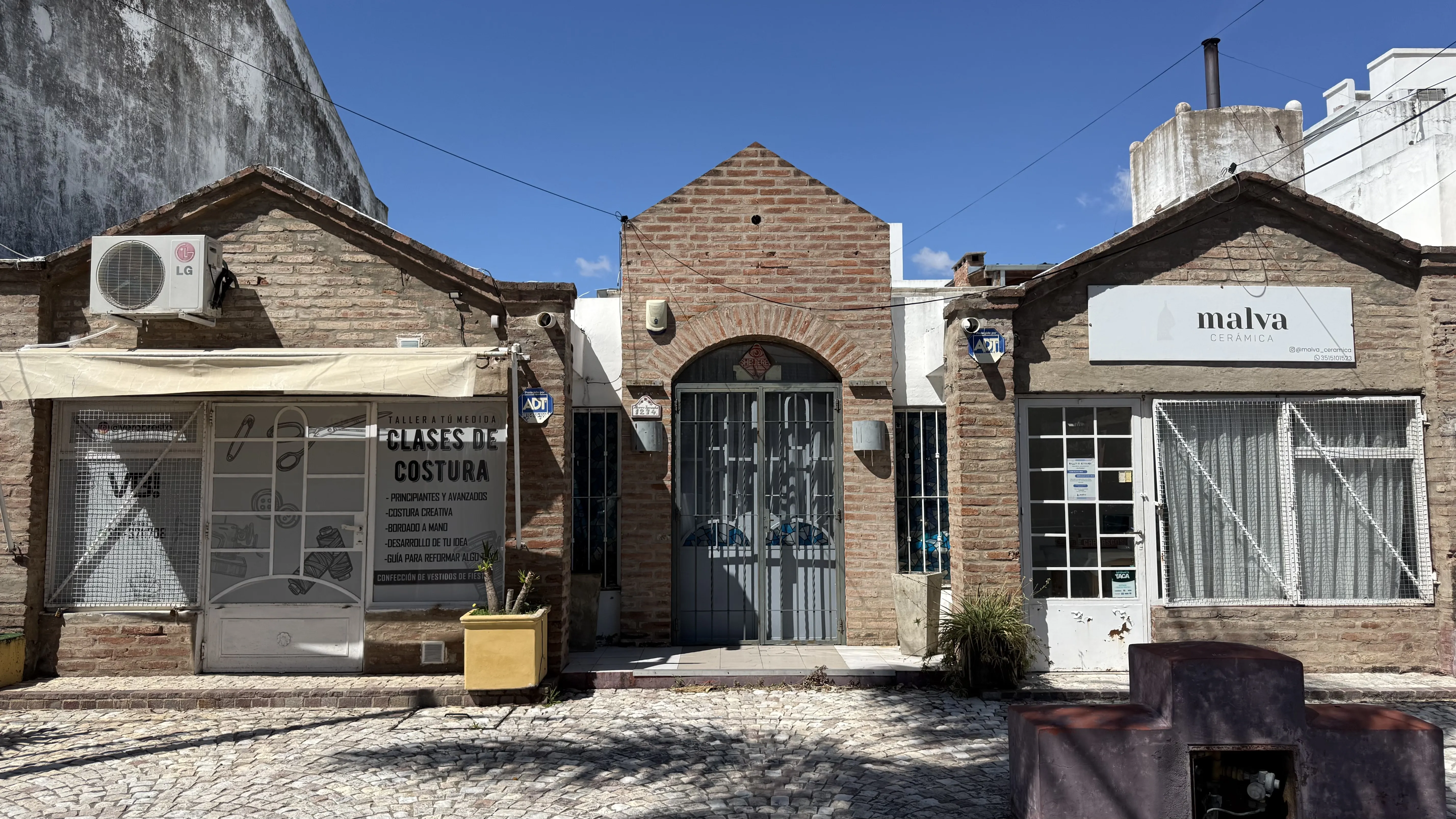Galeria comercial EN VENTA cerro de las rosas