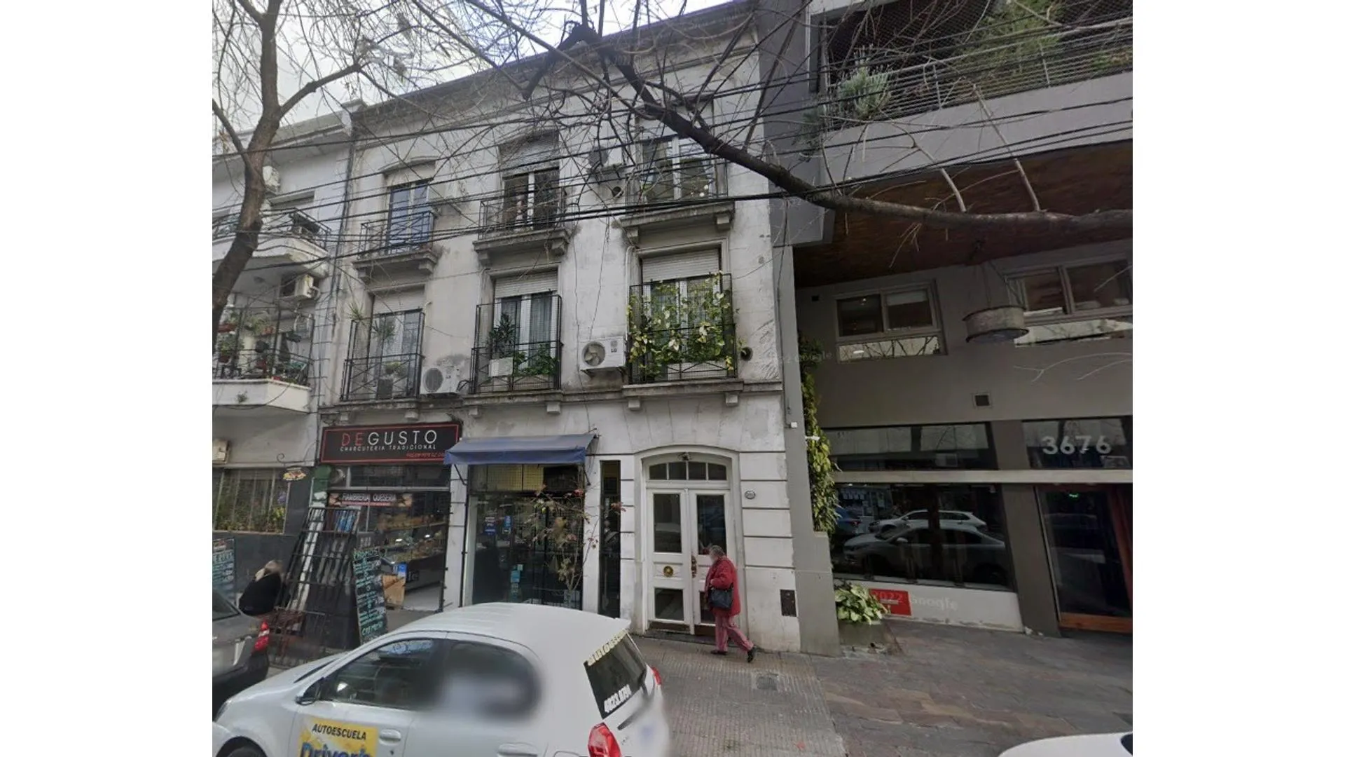 Venta impecable departamento de 3 ambientes.
