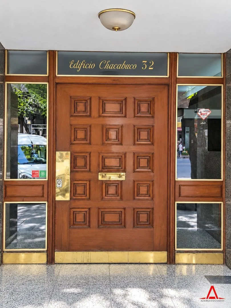 Venta semipiso de 3 dormitorios en Chacabuco 32, Centro