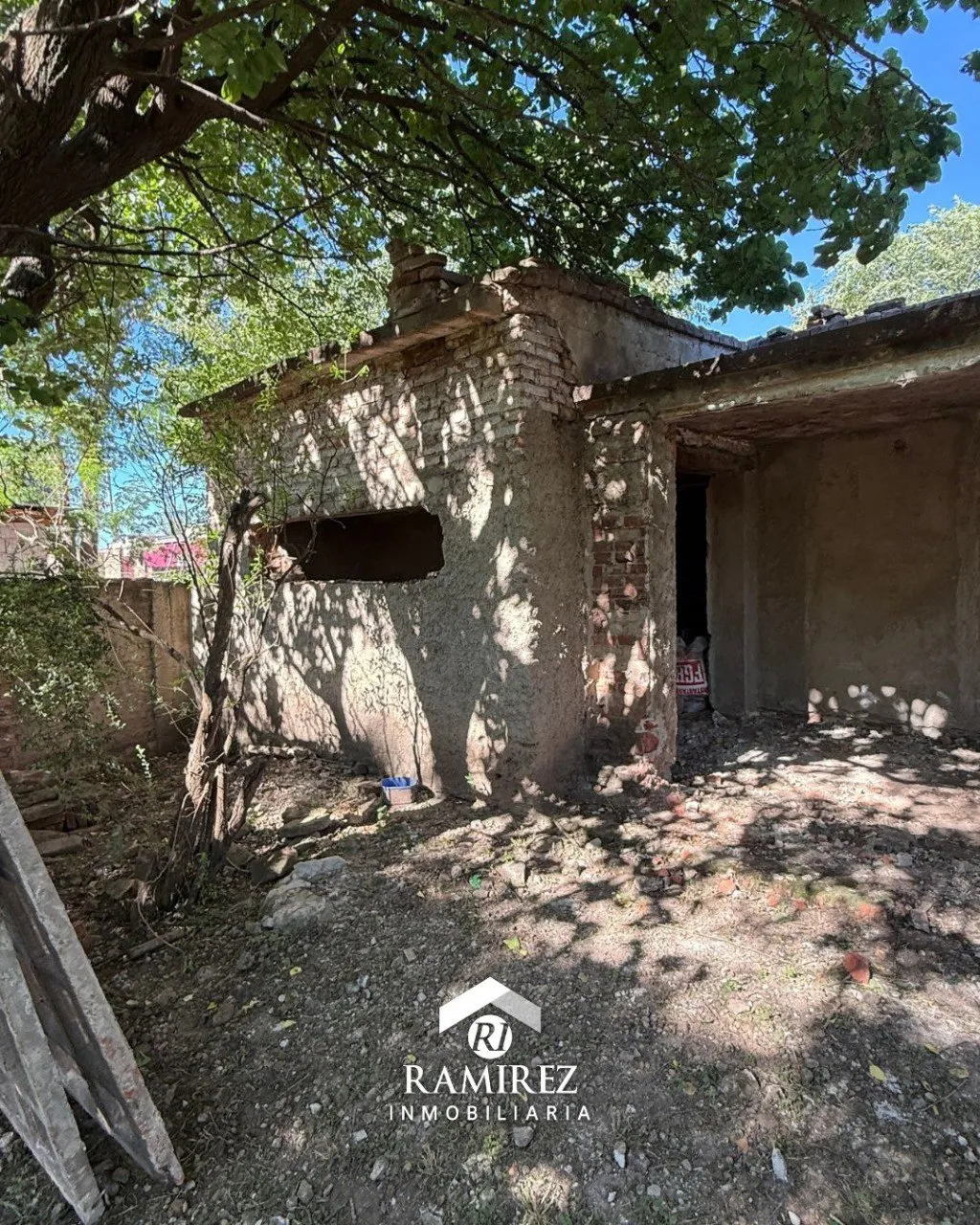 CASA A RESTAURAR/TERMINAR EN VENTA - VILLA DEL DIQUE, ZONA DEL VALLE - CORDOBA (CA351)
