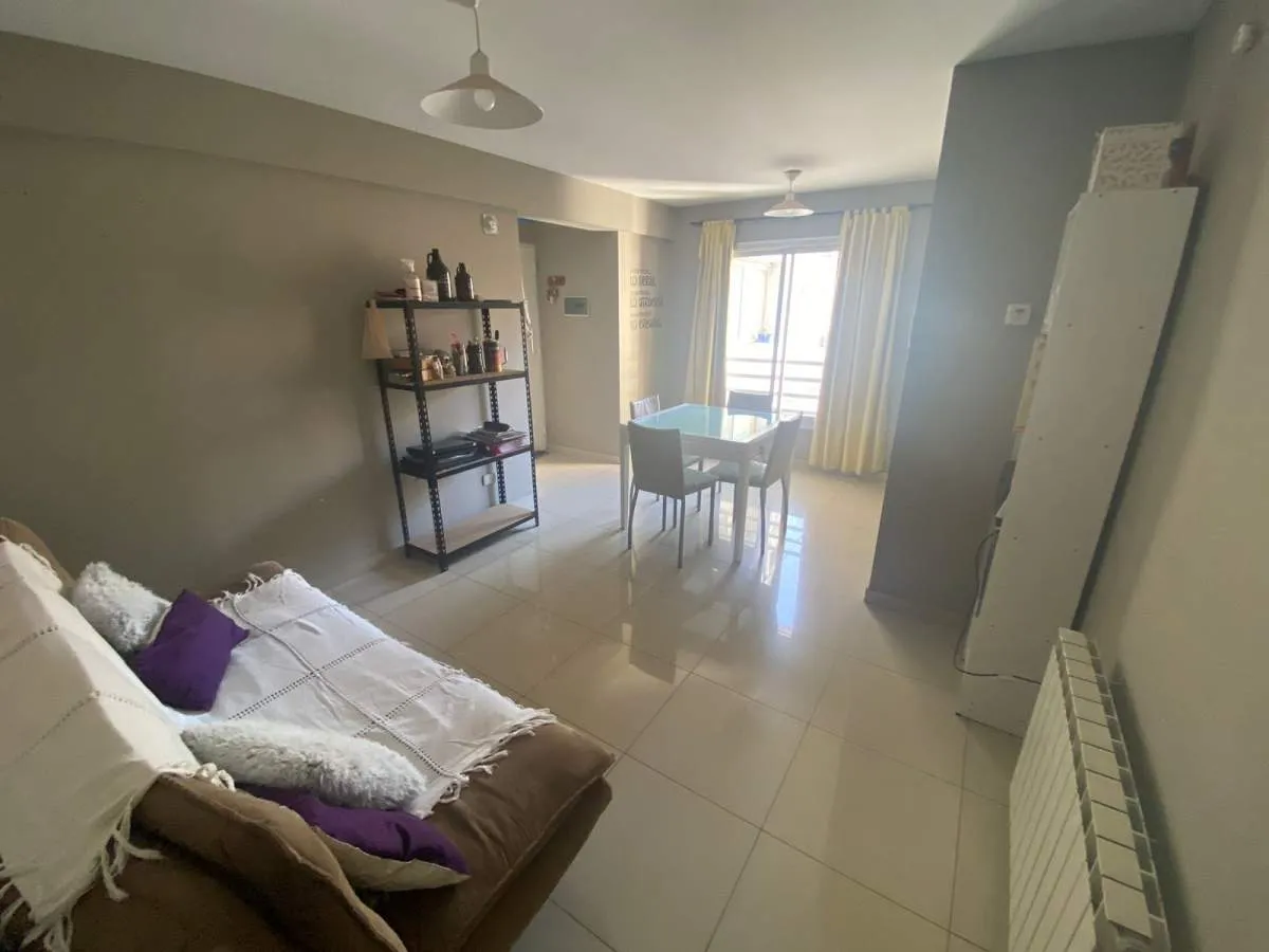 Alquilo dpto de dos dorm