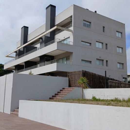 Departamento · 60m² · 2 Ambientes · 1 Cochera