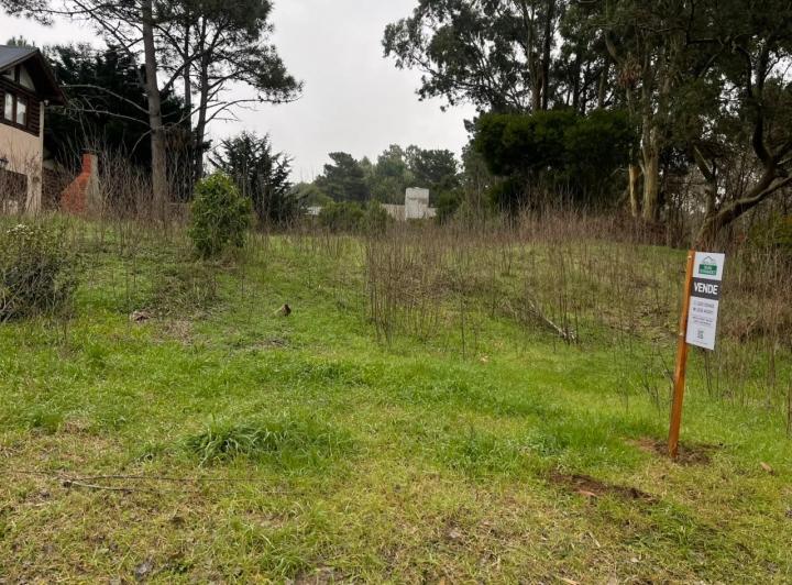 Terreno · 600m²