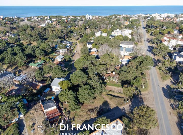 Terreno · 868m²