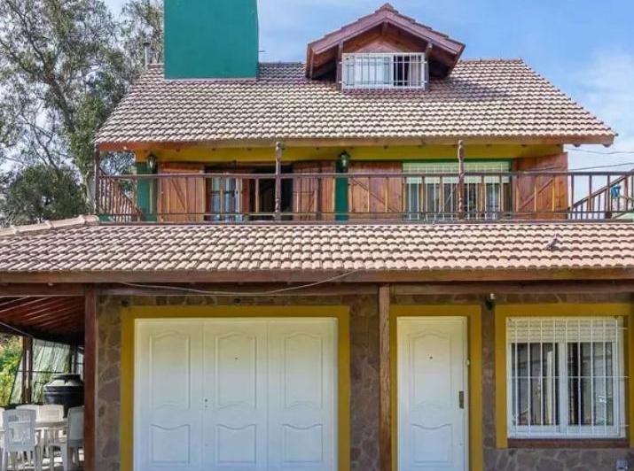 Casa · 132m² · 5 Ambientes · 1 Cochera