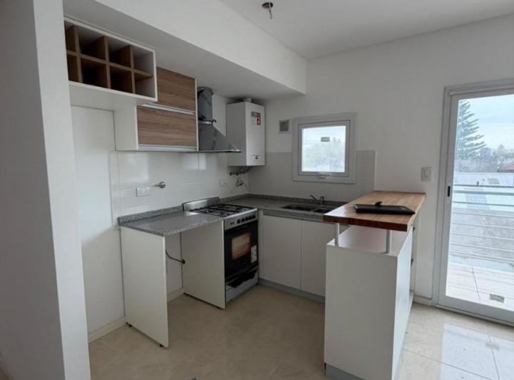 Departamento · 50m² · 2 Ambientes · 1 Cochera