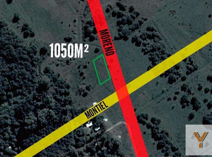 Terreno · 1050m²