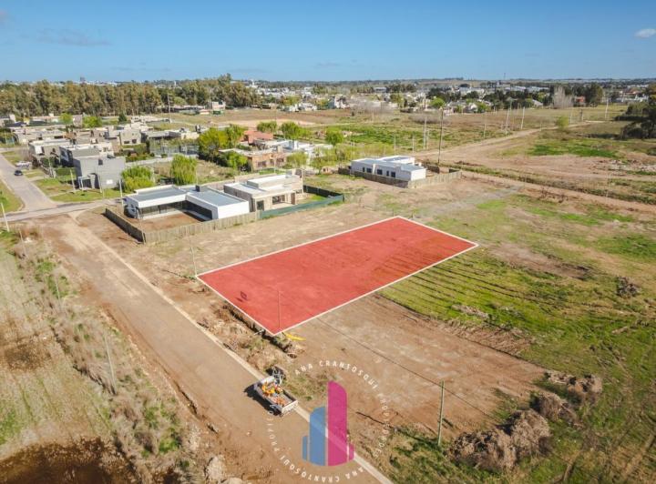 Terreno · 885m²