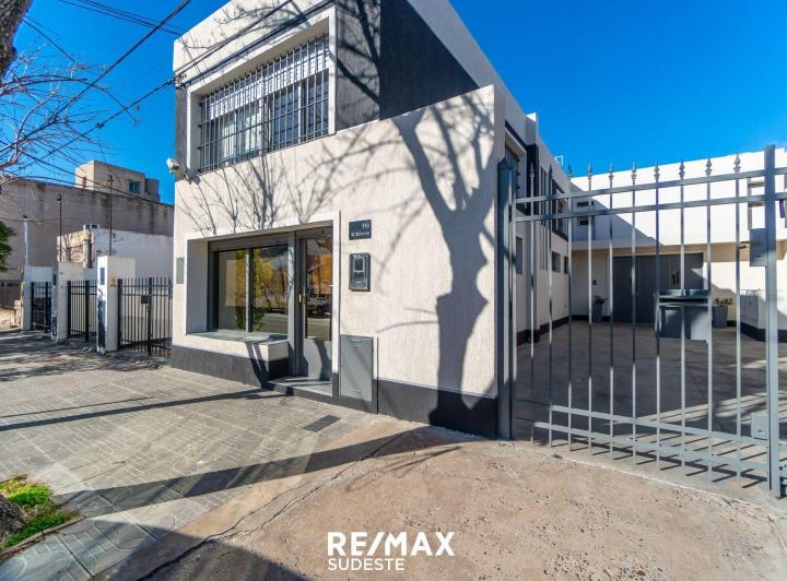 Oficina comercial · 841m² · 2 Cocheras