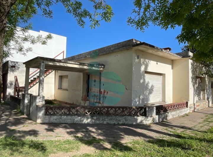 Casa · 200m² · 5 Ambientes · 1 Cochera