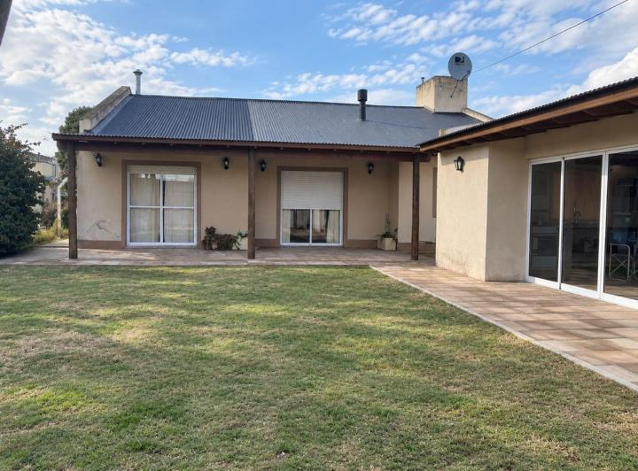 Casa · 139m² · 4 Ambientes · 1 Cochera