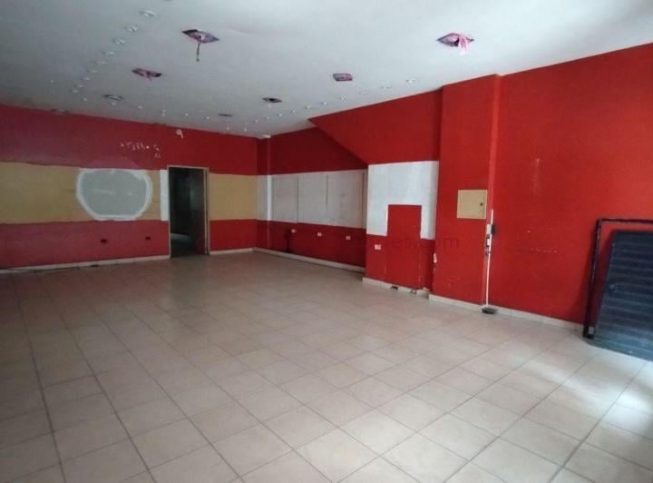Local comercial · 100m²