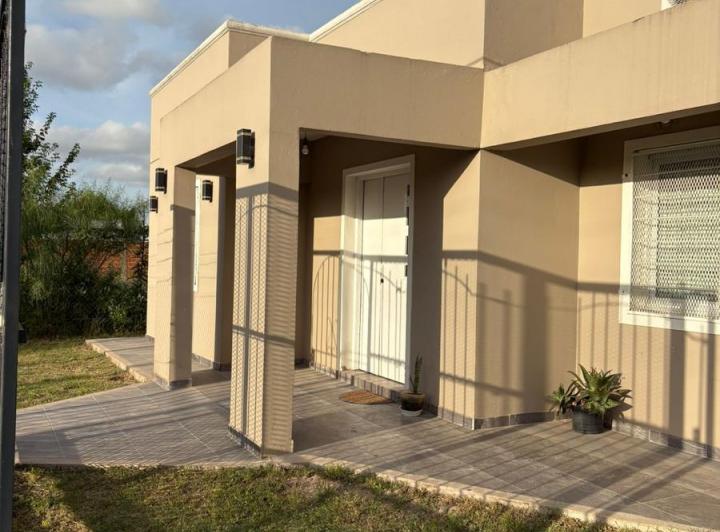 Casa · 4 Ambientes