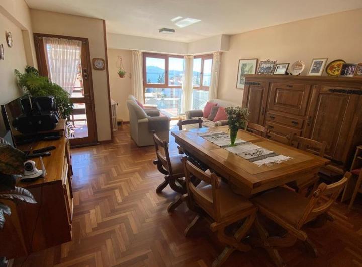 Departamento · 79m² · 4 Ambientes · 1 Cochera