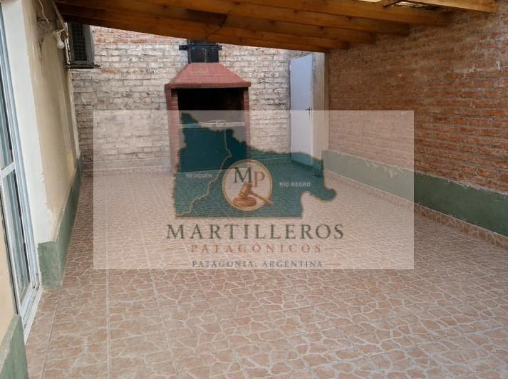Casa · 209m² · 5 Ambientes · 2 Cocheras
