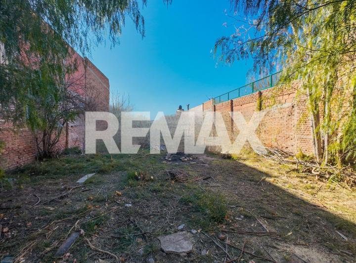 Terreno · 600m²