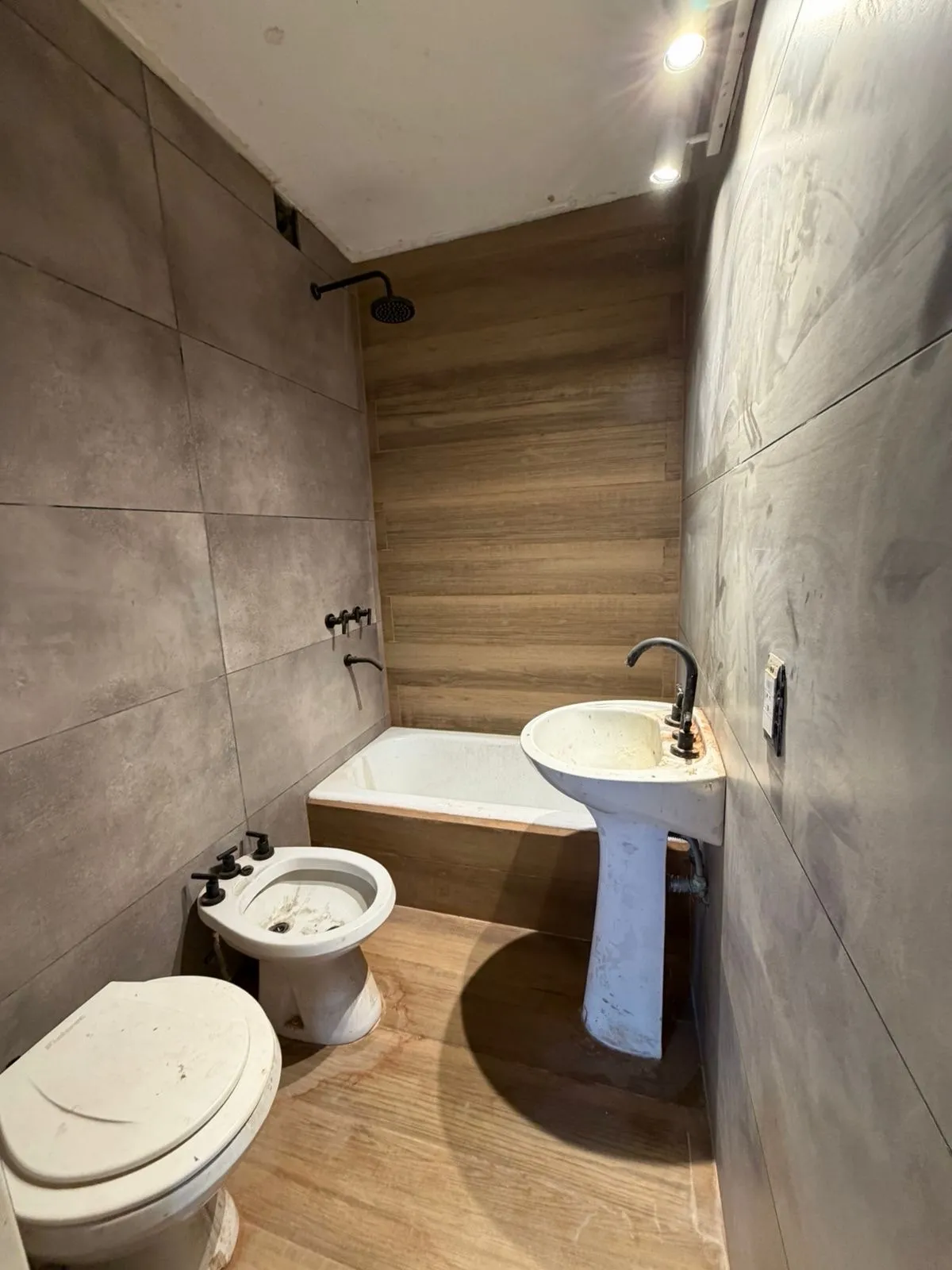 Departamento en venta de 2 dormitorios sobre Buenos Aires esquina Rondeau