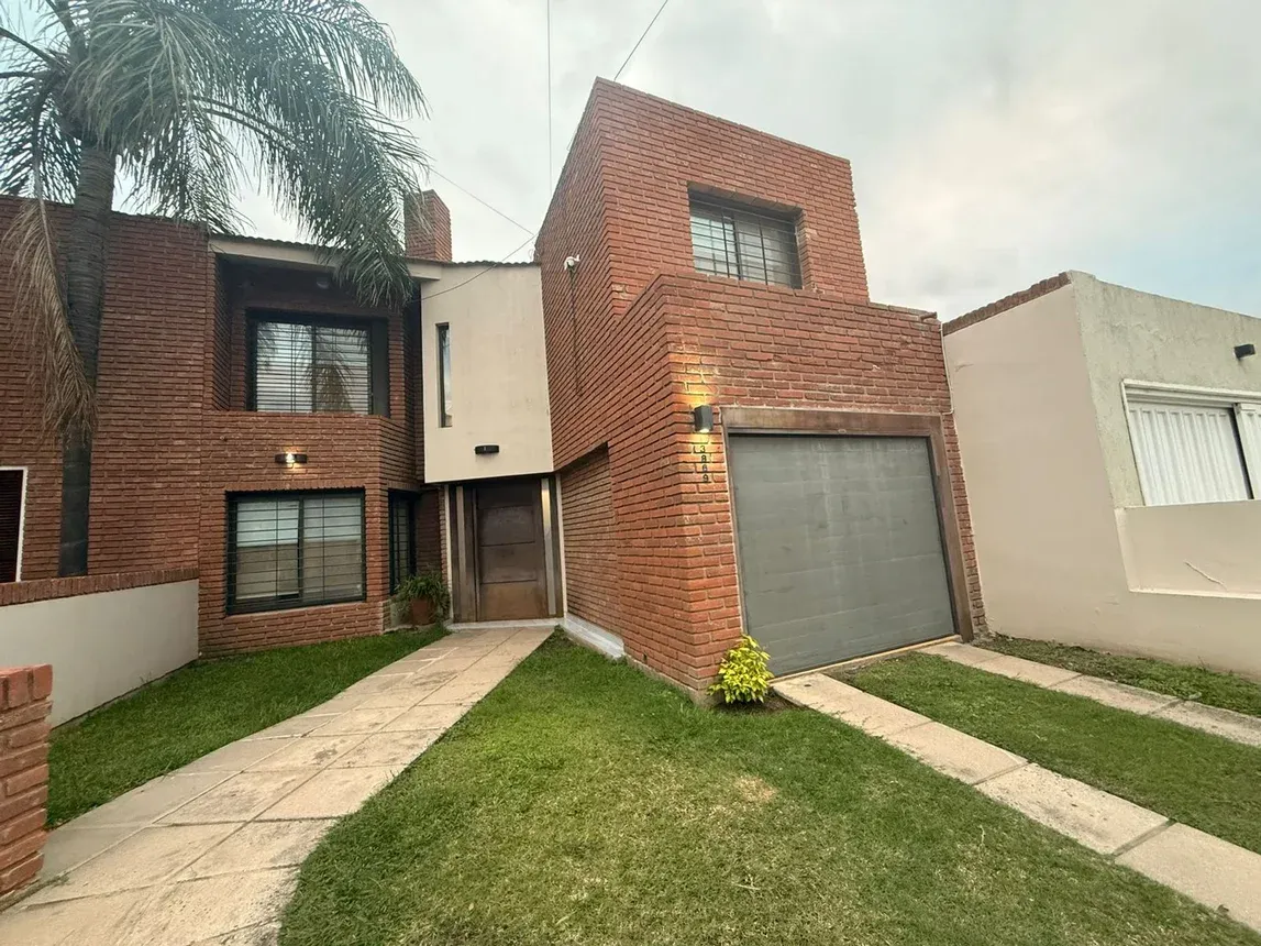 Venta Dúplex 4 dorm URCA / APTO CREDITO