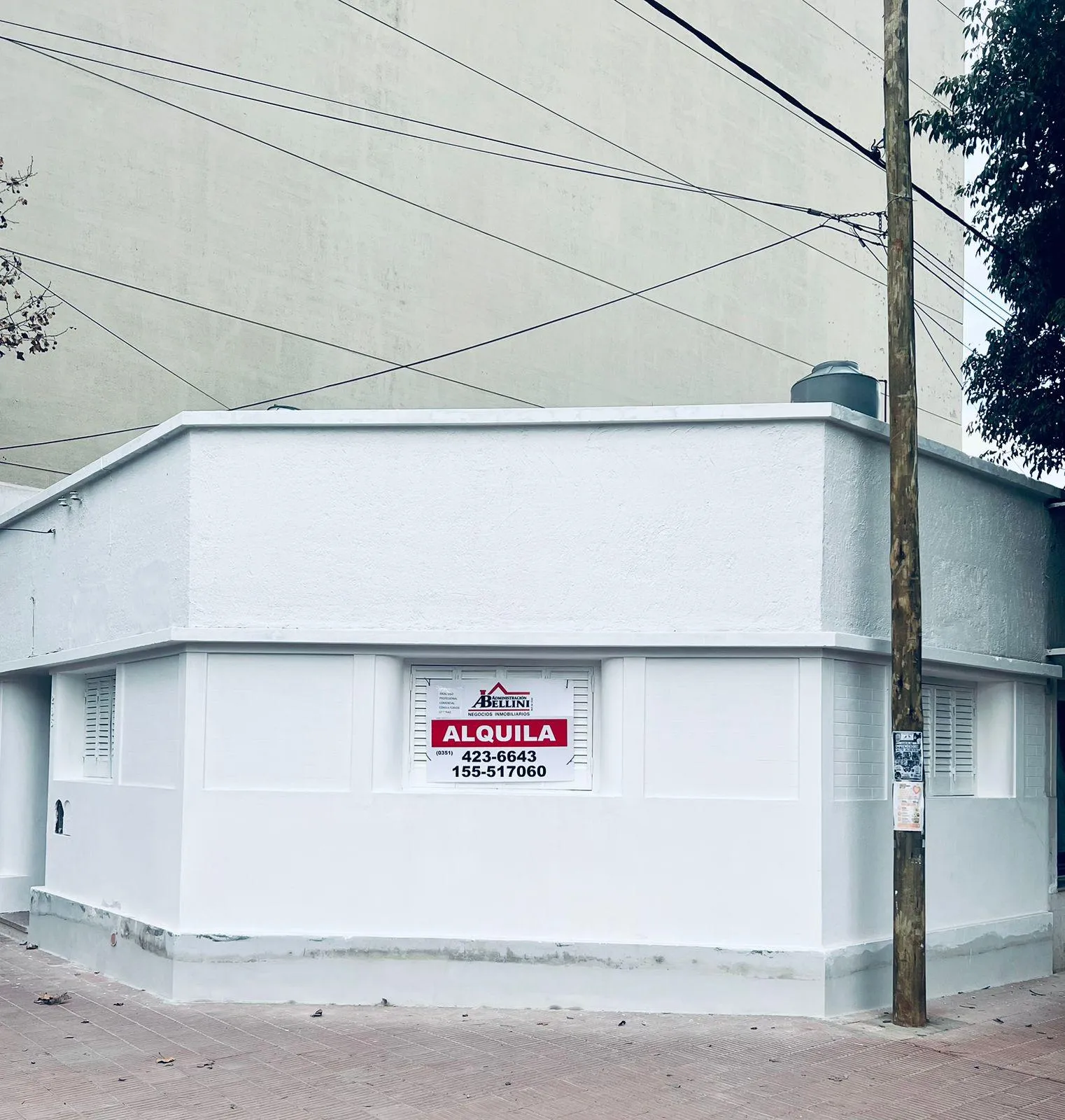 Casa en Alquiler en Alto Alberdi  Ideal Oficinas, Consultorios o Uso Profesional