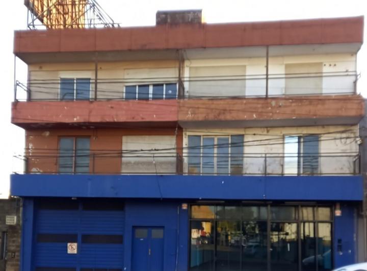 Bodega-Galpón · 1470m² · 6 Ambientes · 1 Cochera