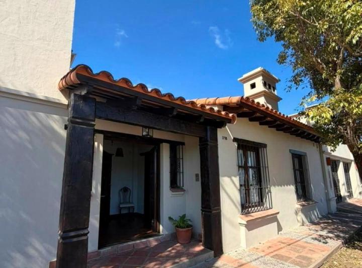 Casa · 249m² · 3 Dormitorios · 1 Cochera