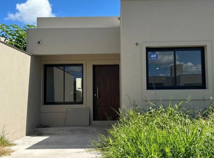 Casa · 76m² · 4 Ambientes · 1 Cochera