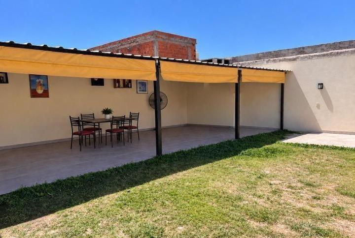 Casa · 120m² · 6 Ambientes · 1 Cochera
