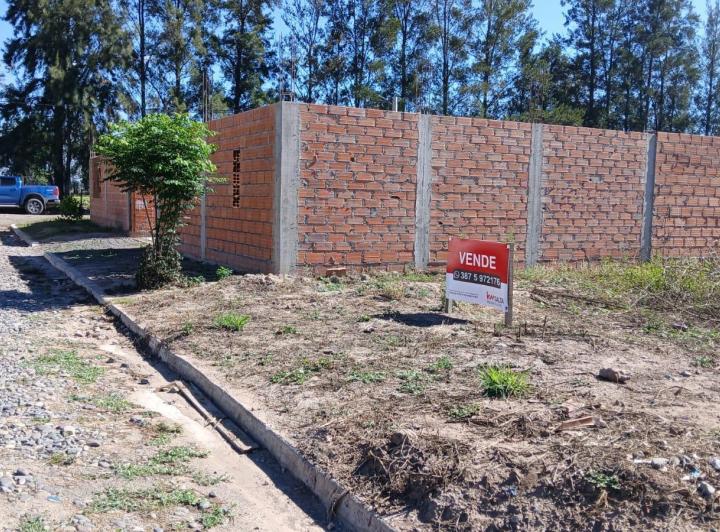 Terreno · 388m²