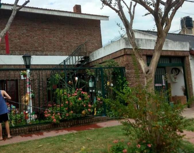 Casa · 220m² · 4 Ambientes · 2 Cocheras
