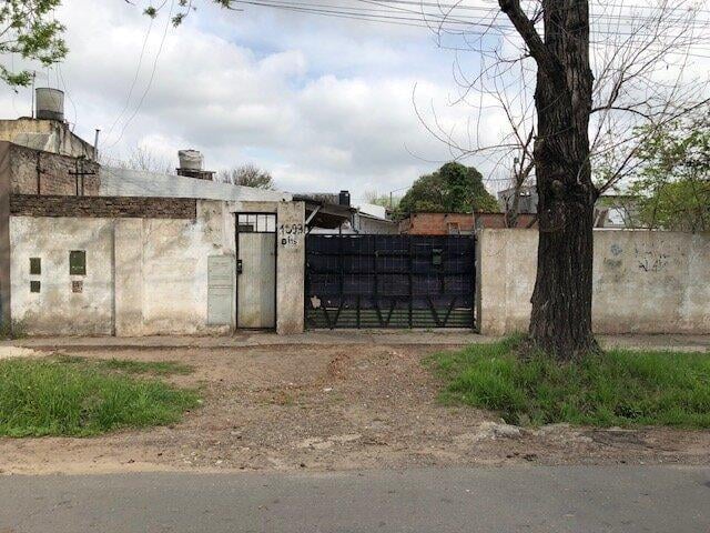 Casa · 350m² · 5 Ambientes · 1 Cochera