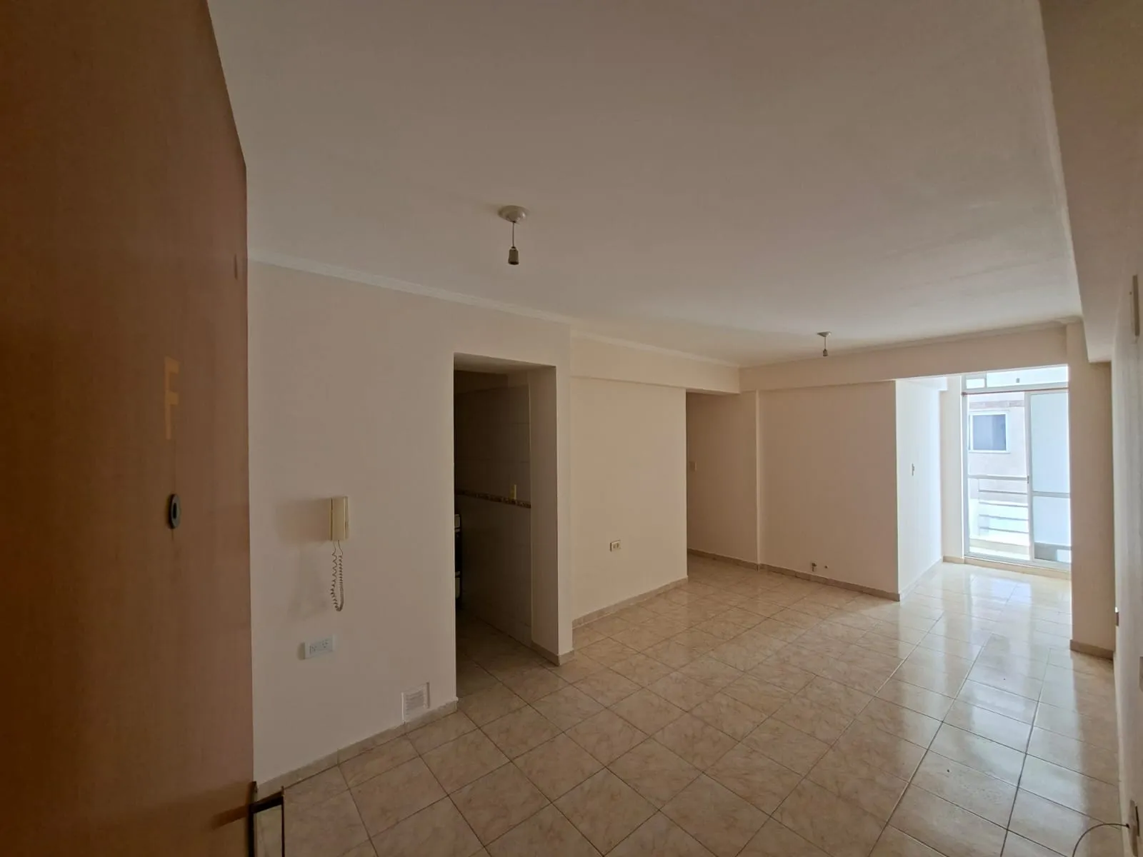 OPORTUNIDAD SE VENDE EXCELENTE DPTO 1 DORM EN CALLE CASEROS 874