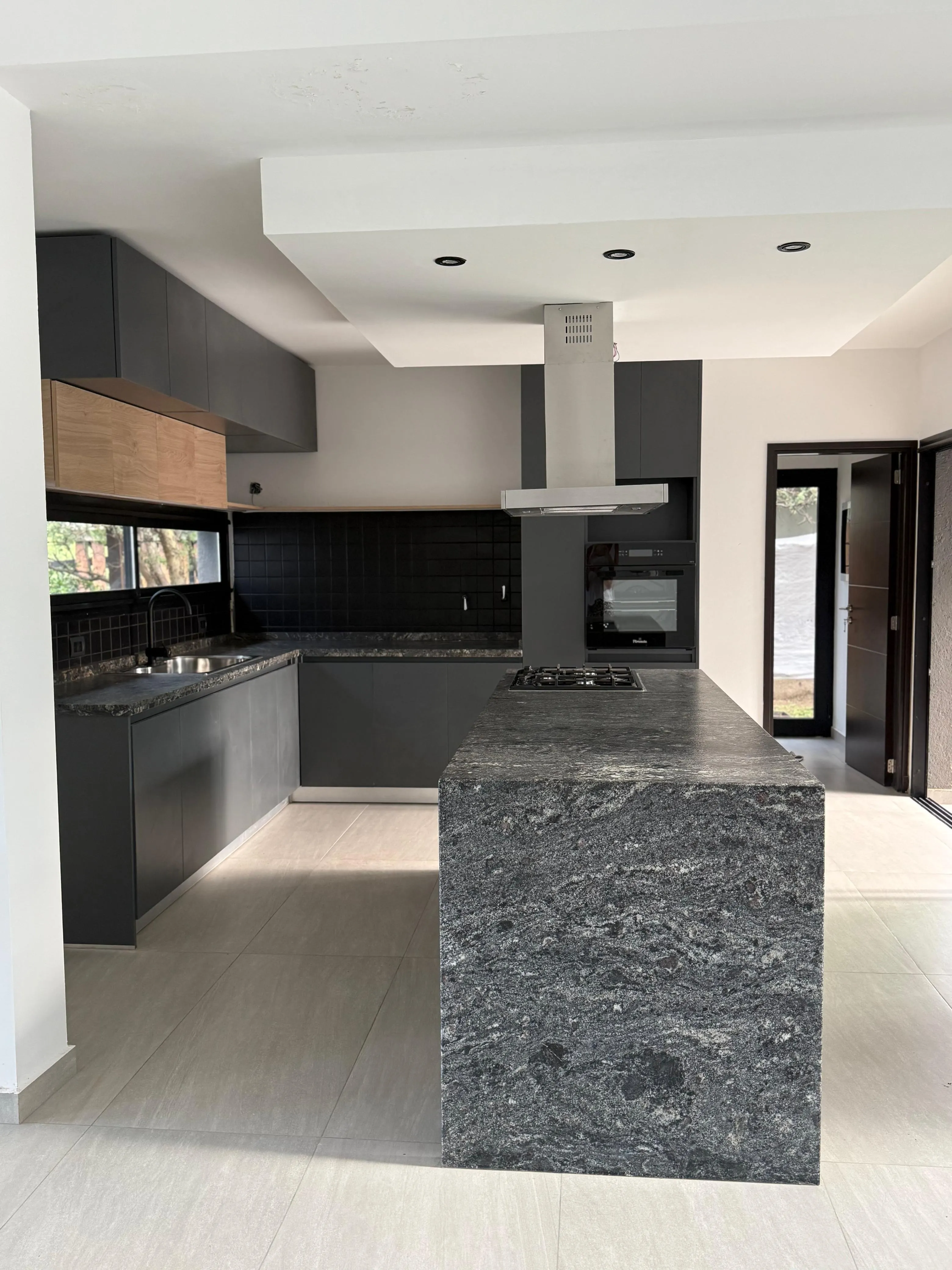 Casa en Venta en Las Cañitas Barrio Privado a Estrenar..!!!