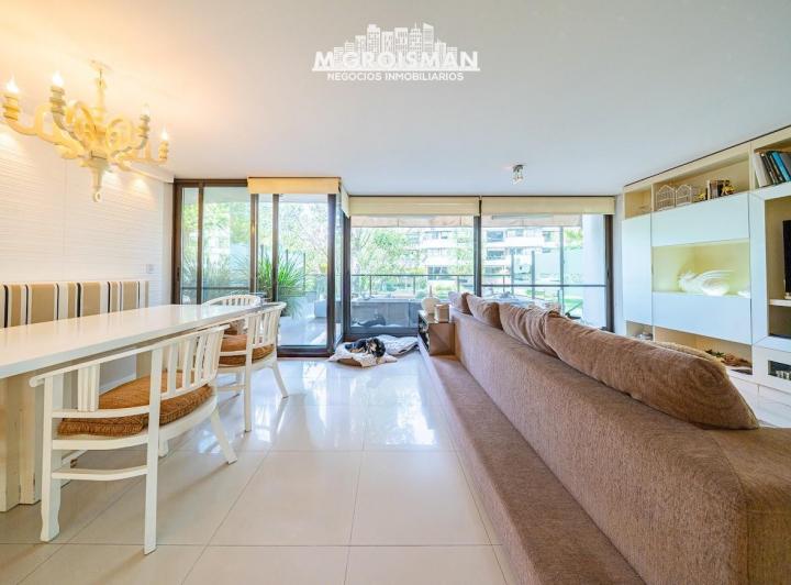 Departamento · 201m² · 4 Dormitorios · 2 Cocheras