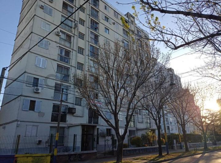 Departamento · 48m² · 4 Ambientes · 1 Cochera