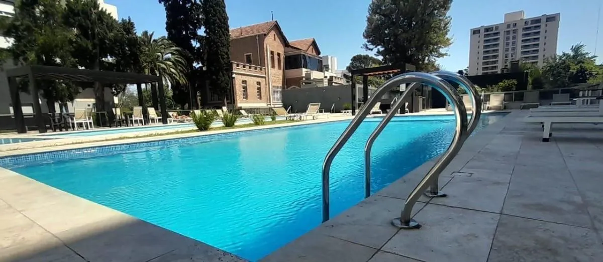 ALQUILER DEPARTAMENTO- 1 DORM CON COCHERA 9no PISO BALCON - PISCINA -AMENITIS