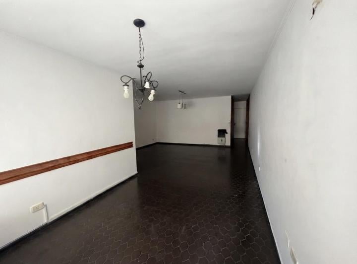 Departamento · 90m² · 5 Ambientes